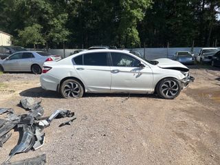 2017 Honda Accord EX-L - Exterior Side Passenger
